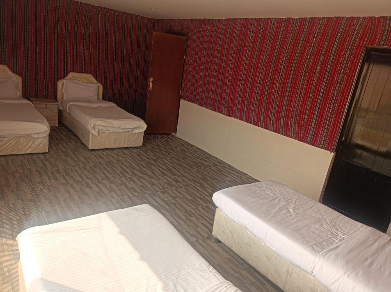 Alsaif Camp Hotell Badīyah Rom bilde